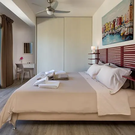 Di Lusso Agave Con Piscina Privata Riscaldata E Jacuzzi Βίλα Λιτσάρδα